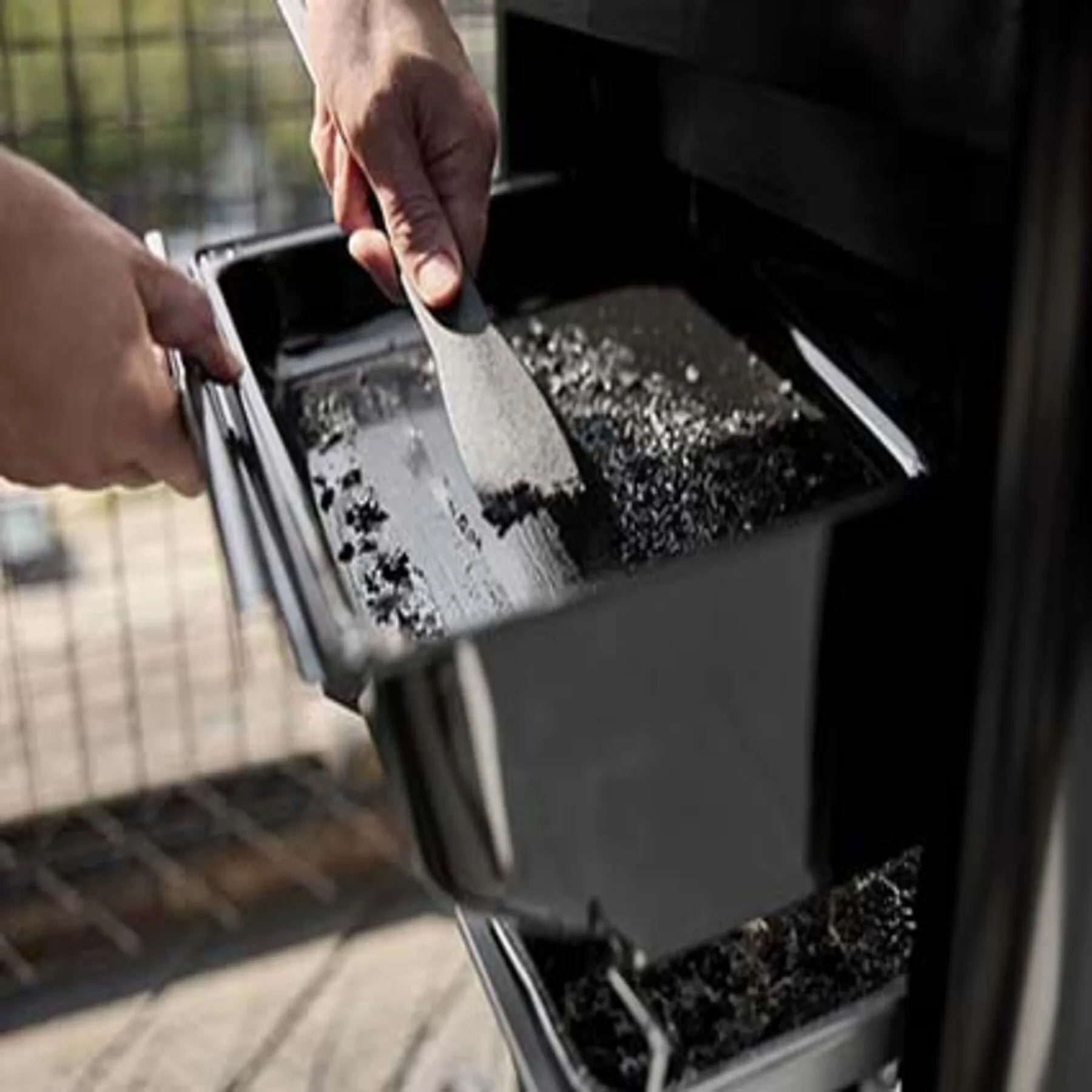 Cast-aluminium cookbox